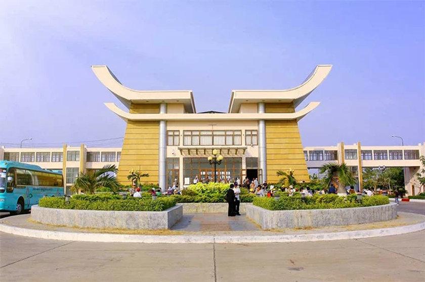 Phnom Penh - Saigon